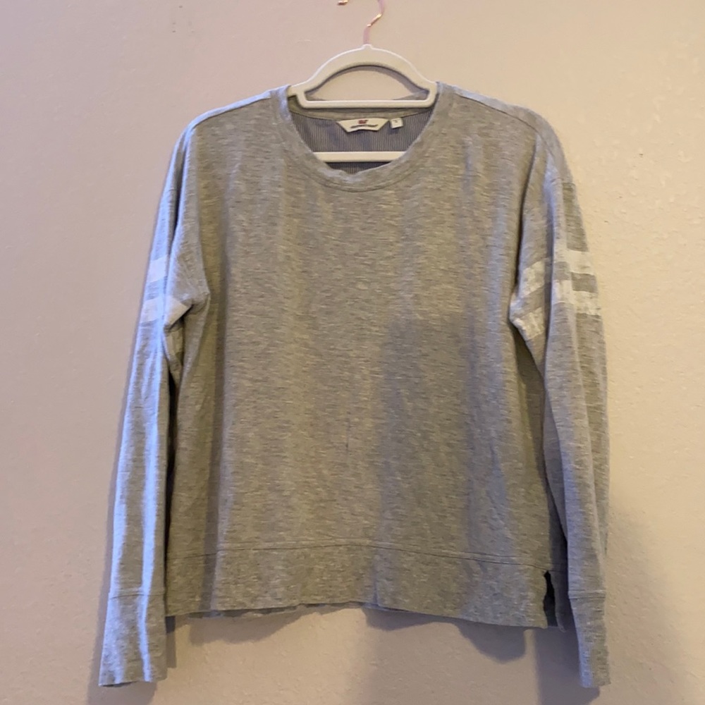 light gray long sleeve tee